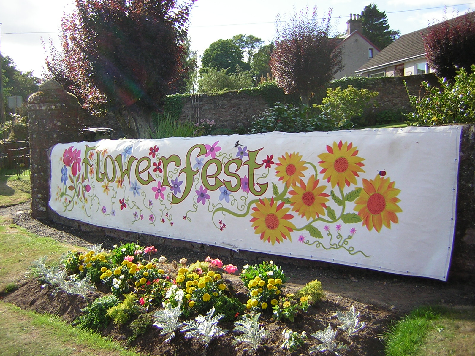 The eye-catching banner handpainted by Wendy MacFarlane.