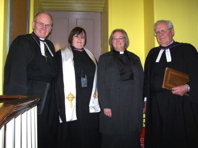 Revds Bill Ewart (Interim Moderator), Anne Brennan (Presbytery Moderator), Sheila Kirk, John Russell (Presbytery Clerk) [image by D.M. Phillips]